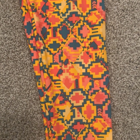 LuLaRoe OS leggings - Picture 2 of 2